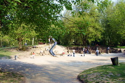 Abenteuerspielplatz Rutschbahn